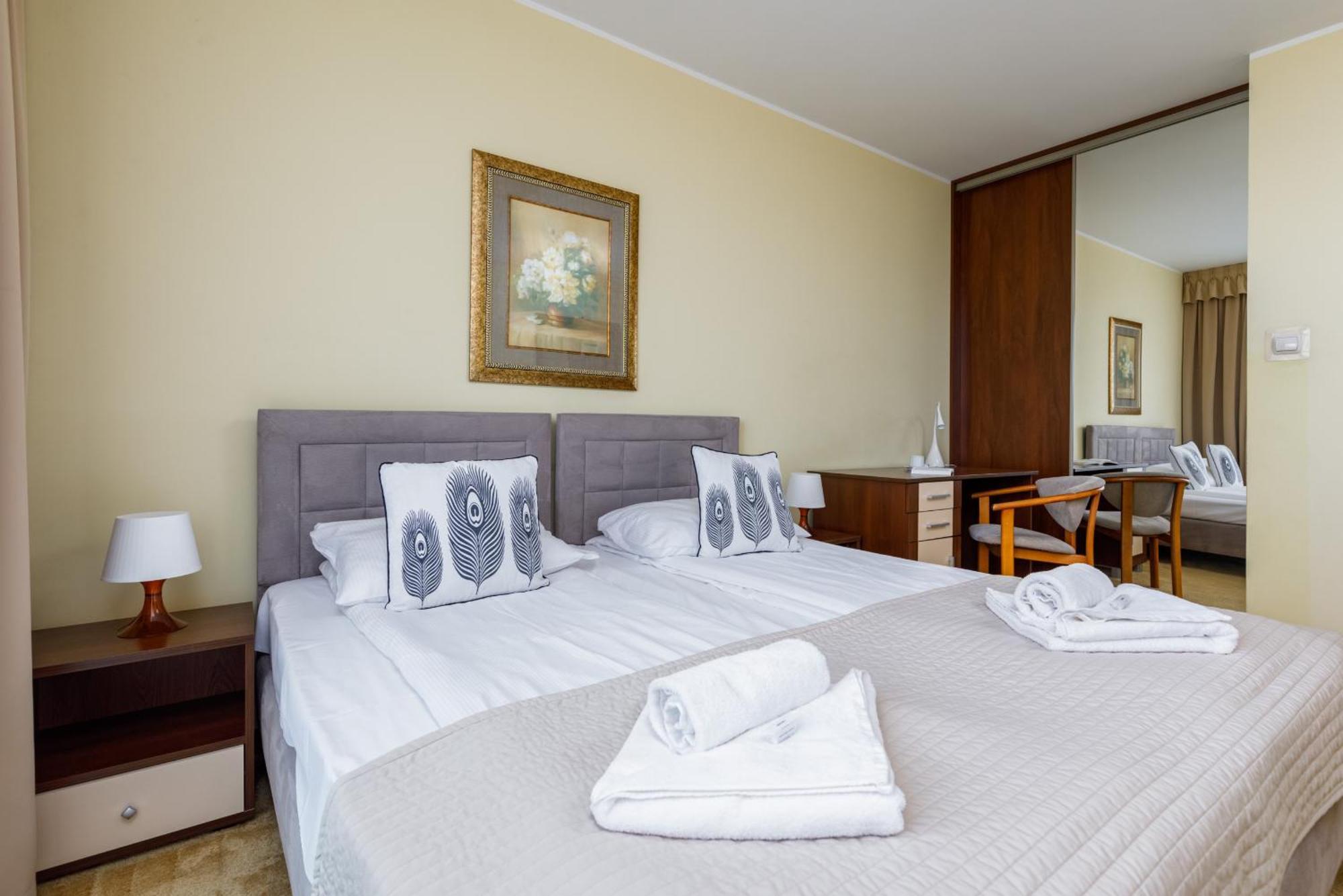 River View Nad Parseta & Balcony By Renters Apartment *